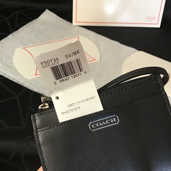 NWT Coach Darcy Leather ID with side pouch and key chain - Picture 5 of 5